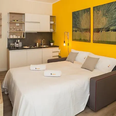 Hintown De Angeli * Milan